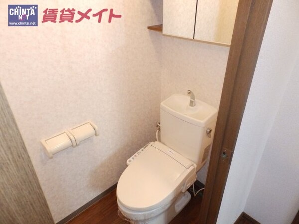 トイレ(同物件別部屋反転タイプ)