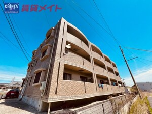 クラージュ外観写真