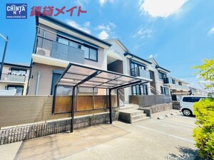 レグスター外観写真
