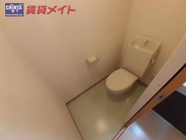 トイレ(同物件別部屋の物です。現状優先となります。)