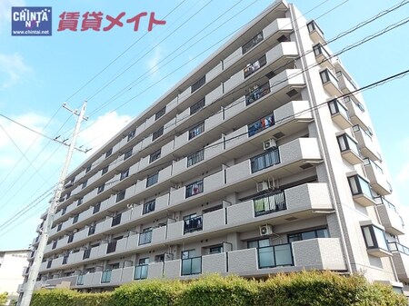 バンベール鈴鹿外観写真