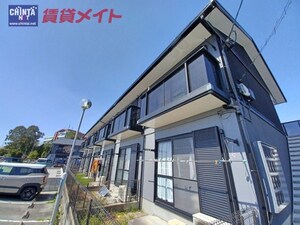 リヴェール鈴鹿C外観写真