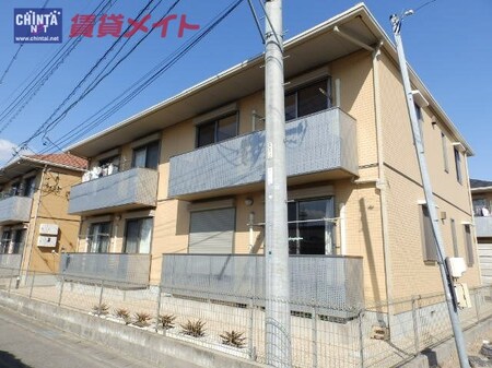 クローバーヴィレッジC棟外観写真