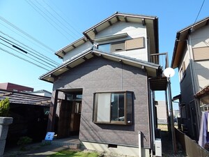 江島町貸家外観写真