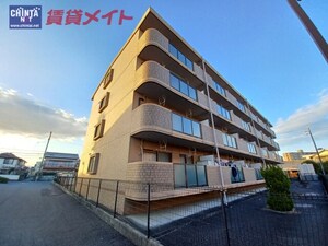 サン・ガーデン外観写真