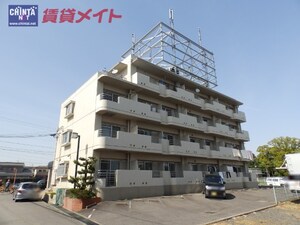 ワールドマンション外観写真