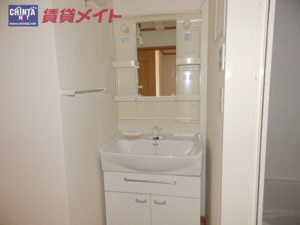 洗面設備(同タイプの部屋写真です)