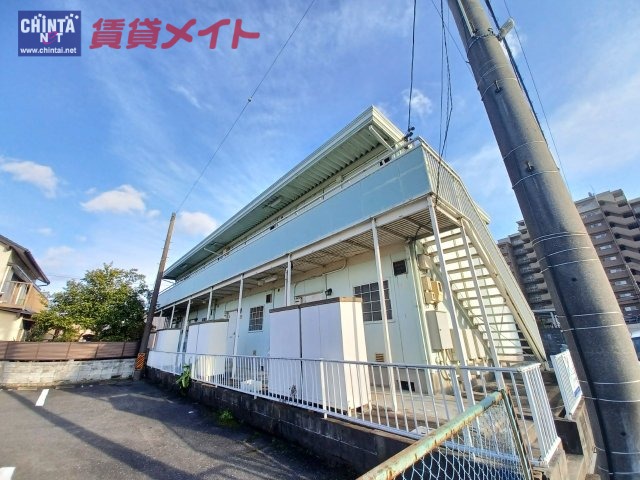 クリスタルハウス