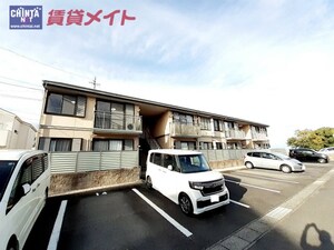 セレナーデ B棟外観写真
