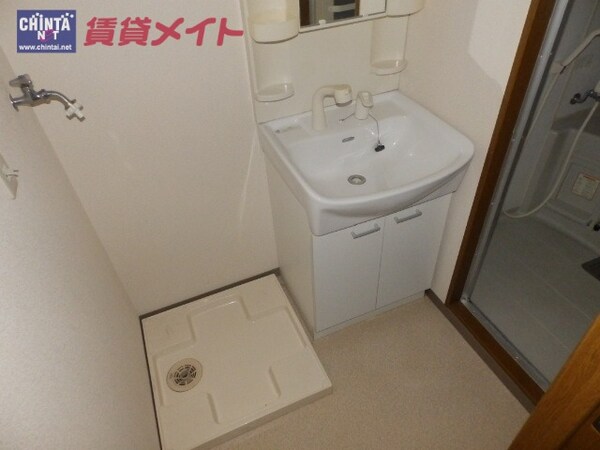 洗面設備(他の部屋の写真を代用)