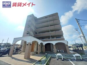 アゼリア阿古曽外観写真
