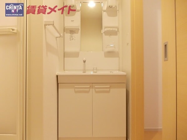 洗面設備(同タイプの部屋写真です)