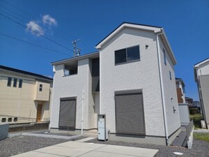 リナージュ津市末広町外観写真
