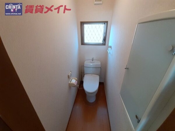 トイレ(別棟参考写真)