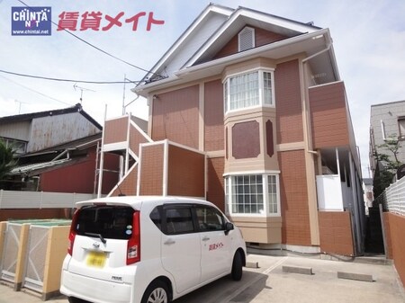 コリーヌ津新町外観写真