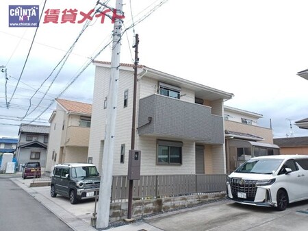 レセルバB棟外観写真