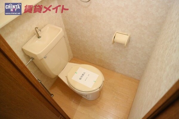 トイレ(同物件別部屋タイプ)