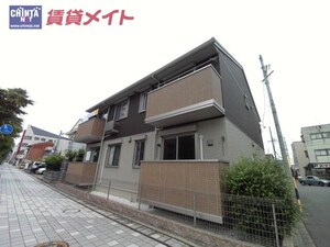 ウラノス桑名外観写真