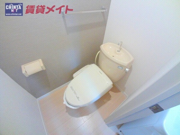 トイレ(トイレ温水洗浄便座付きトイレ)