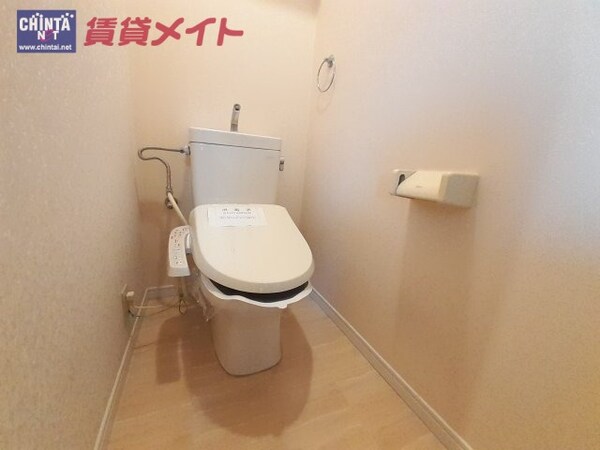 トイレ(同物件別室の写真です。)