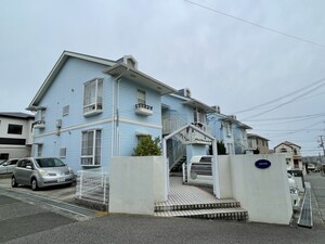 クイーンズコート東落合B棟外観写真