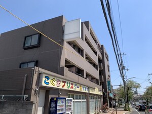 ゴールドリバー板宿外観写真