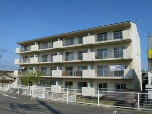 鳴瀬マンション(ナルセマンション)外観写真