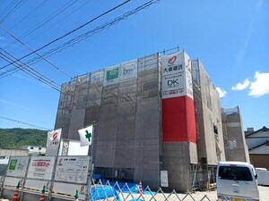 春日町アパート外観写真