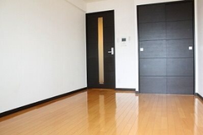 物件内観写真4　(フローリング)