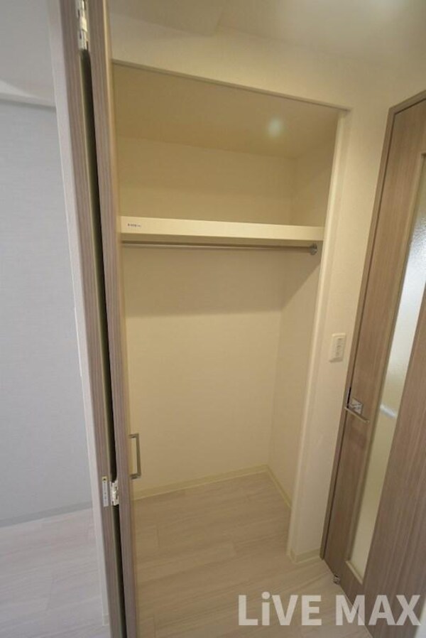 収納(同施工会社の同仕様写真です。)