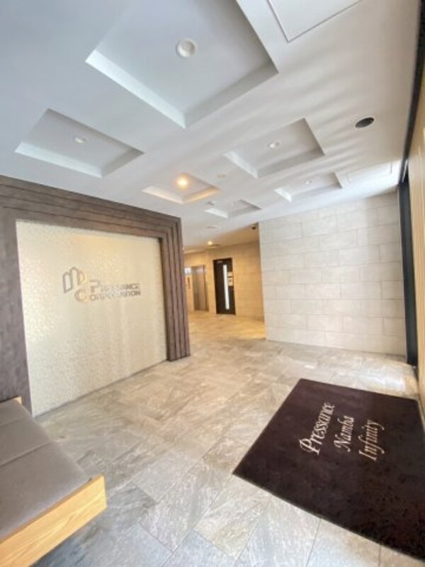 ロビー・ラウンジ