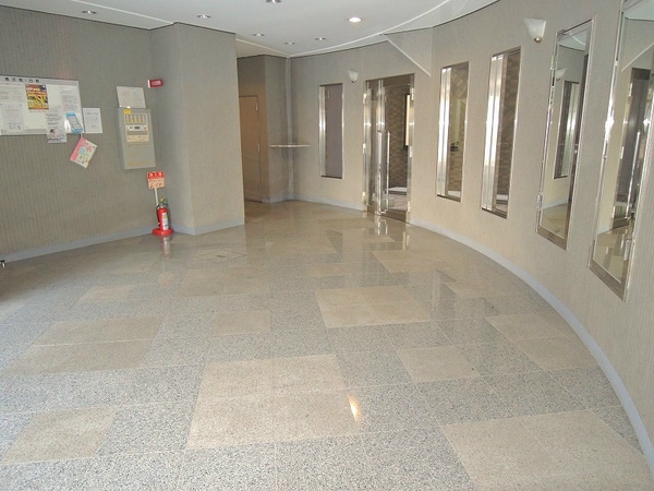 ロビー・ラウンジ