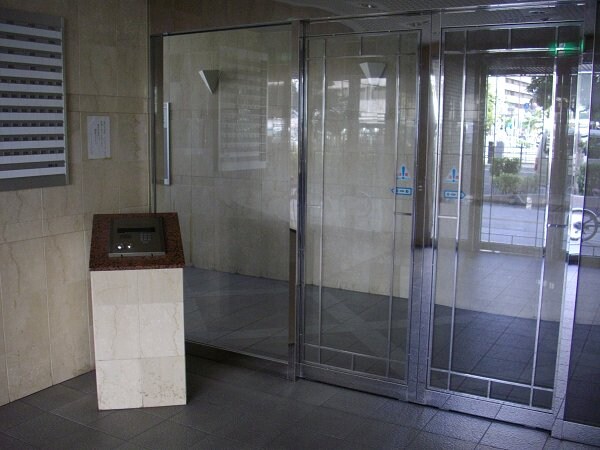 物件外観写真2　(オートロック)