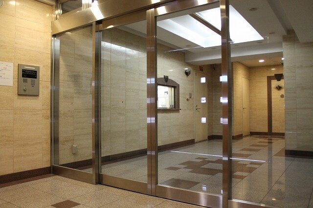 物件外観写真2　(豪華なエントランス！)