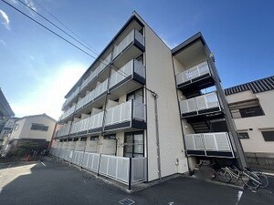レオパレスレグルス八幡外観写真
