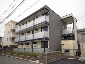 レオパレスプレンソレイユ外観写真