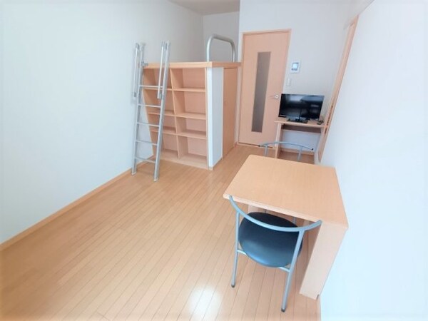 居室(家電・家具付きのお部屋です。)