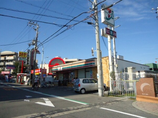 周辺環境(セブンイレブン堺上野芝町3丁店まで66ｍ)