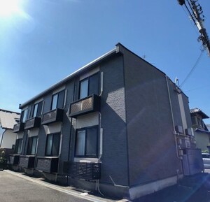 レオパレスフルーレ外観写真