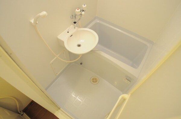 浴室(洗面台付きお風呂)