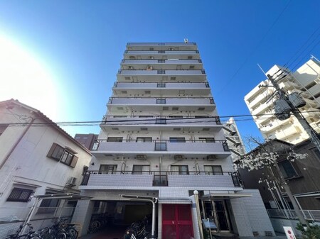 リアライズドーム前(旧名フェルティシャトー九条)外観写真