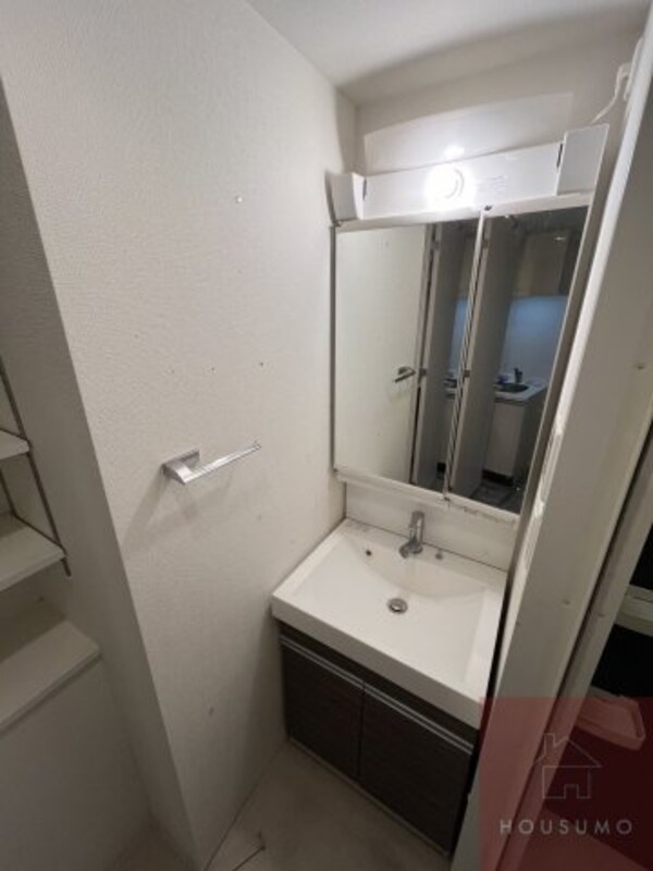独立洗面台