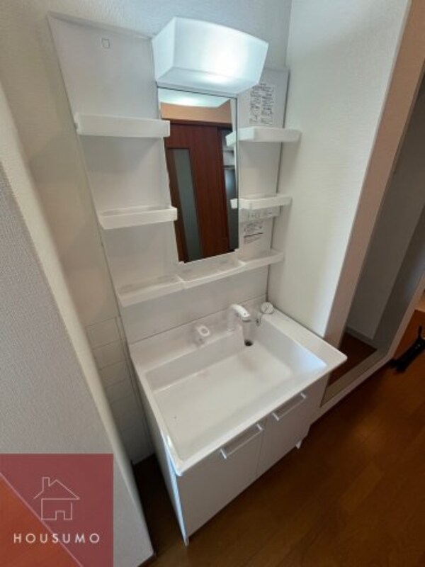 独立洗面台