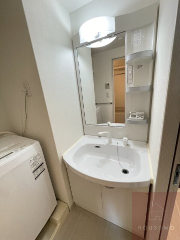 独立洗面台