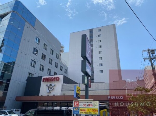 周辺環境(FRESCO(フレスコ) 江坂店 426m)