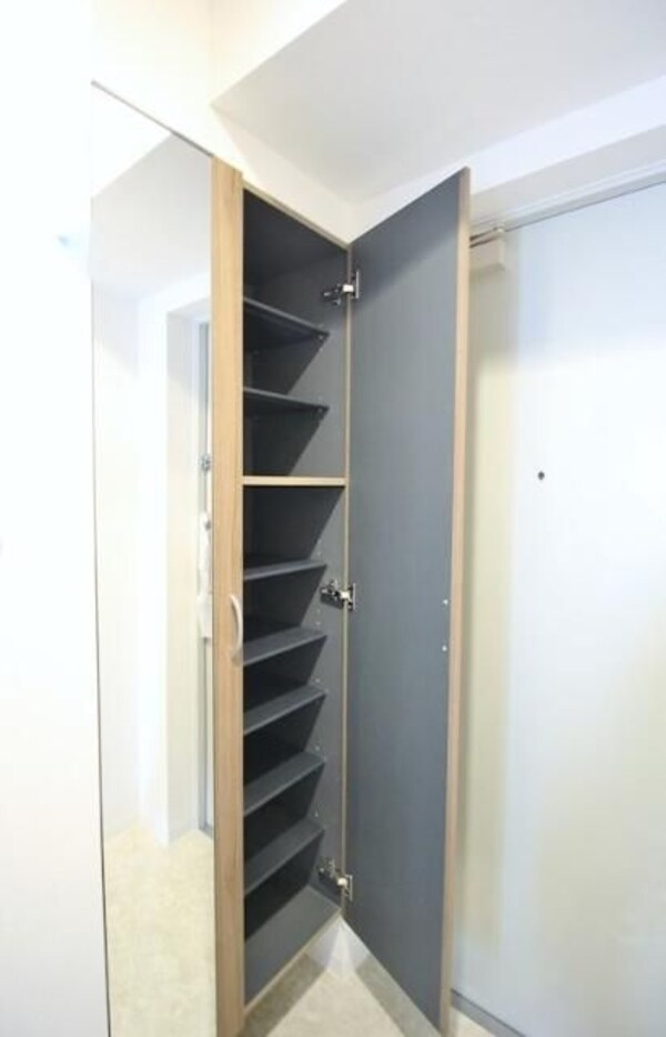 玄関(☆このお部屋は仲介手数料0円です☆)