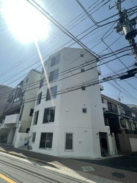 ライクフォール氷川台外観写真