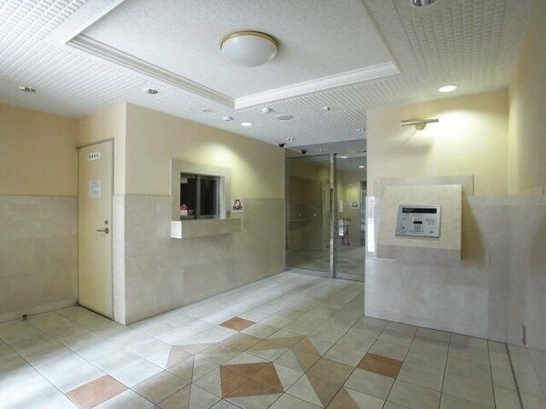 エントランス(☆このお部屋は仲介手数料0.55ヶ月☆)