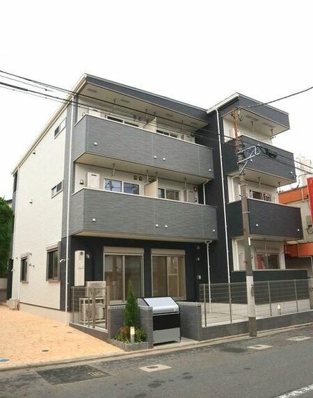 ラ・セレッソ外観写真