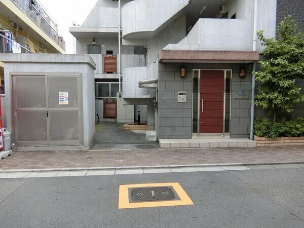 エントランス(☆このお部屋は仲介手数料0円です☆)